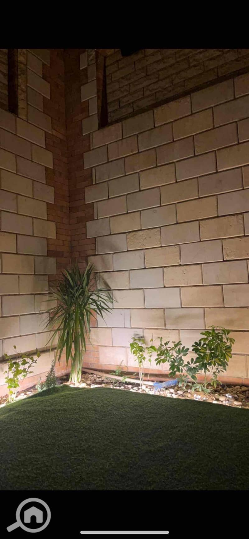 16 6ce44926-516b-49d3-9f6b-ff37140a36c1. jpg