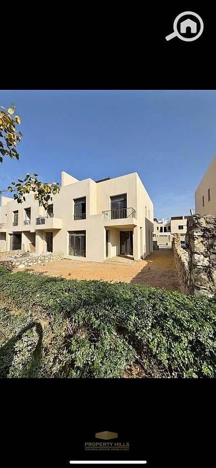 2 33341355-800x600. jpeg