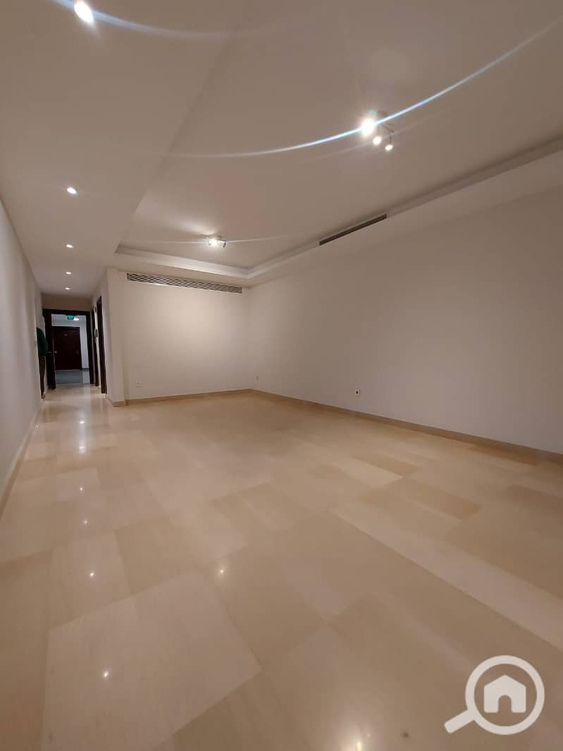 10 766a0ba3-18ad-488a-aa69-ef871fbbf201. jpg