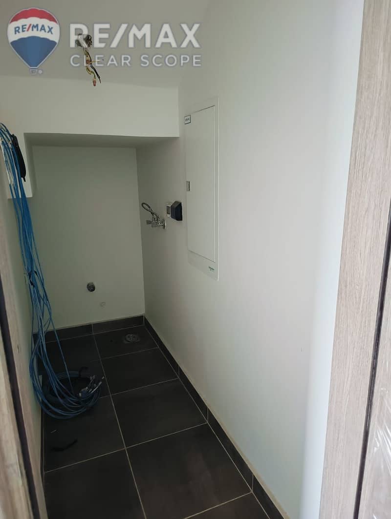 3 1efed495-9627-4082-a5b3-e8213635e048. jpg