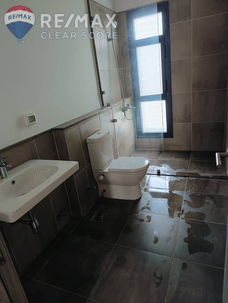 7 9b08574b-8c0d-44be-97a9-ba6d7af74c16. jpg