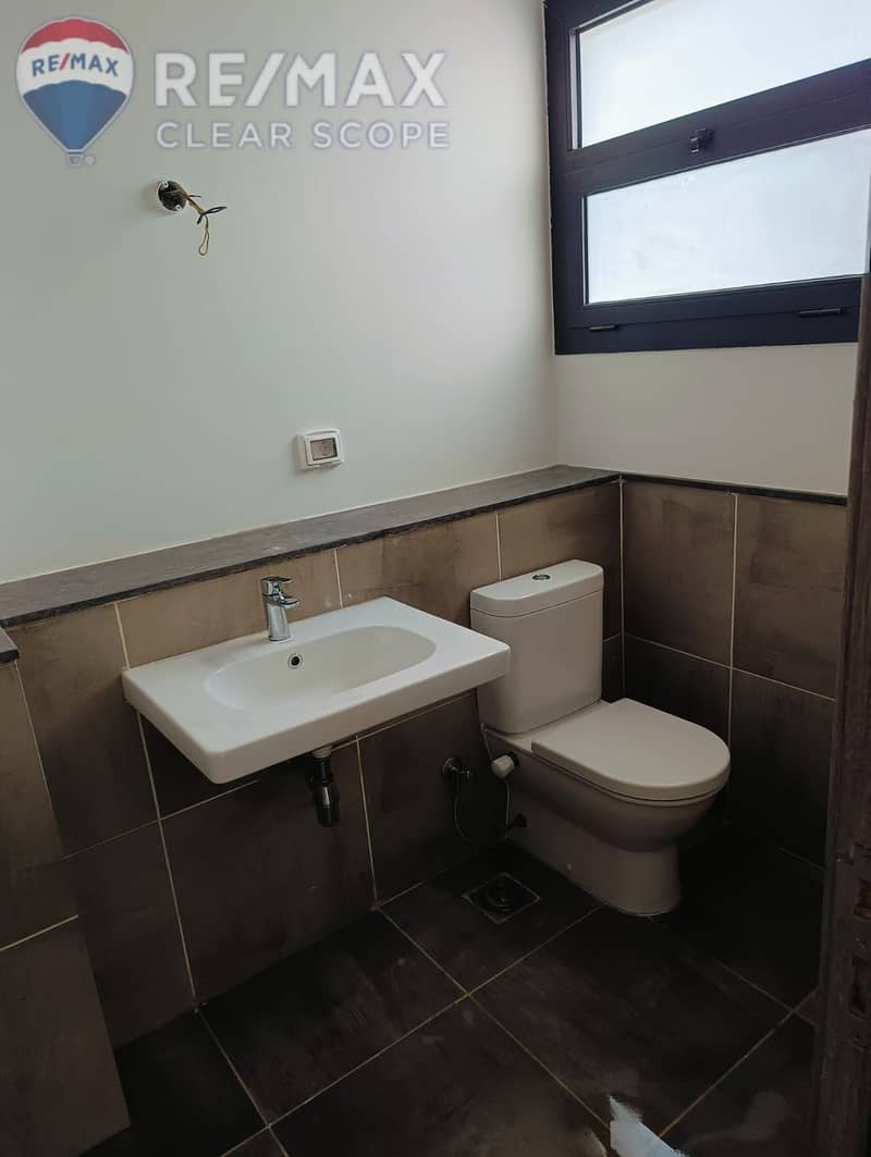 13 36204d41-7754-440a-af2f-0a3c6dc3cbea. jpg