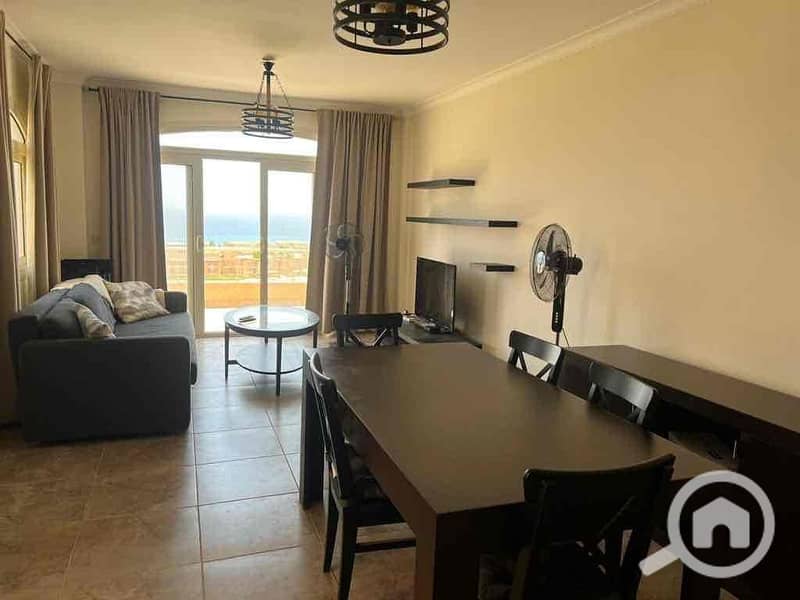 5 8ebfcff4-133c-4d7f-a669-bf7c71a364a1. jpg