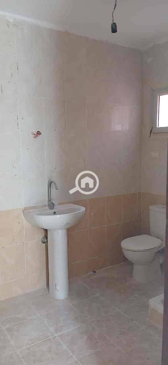 8 eb5d68a7-185a-4ea0-b1e0-45688c278511. jpg