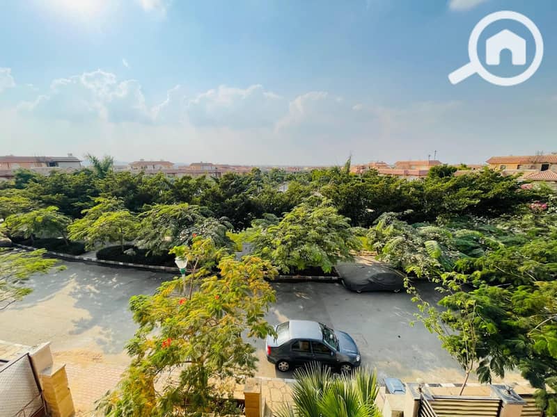 8 b4eb2d3e-669a-4b37-8fdd-3a0cace472e1. jpeg