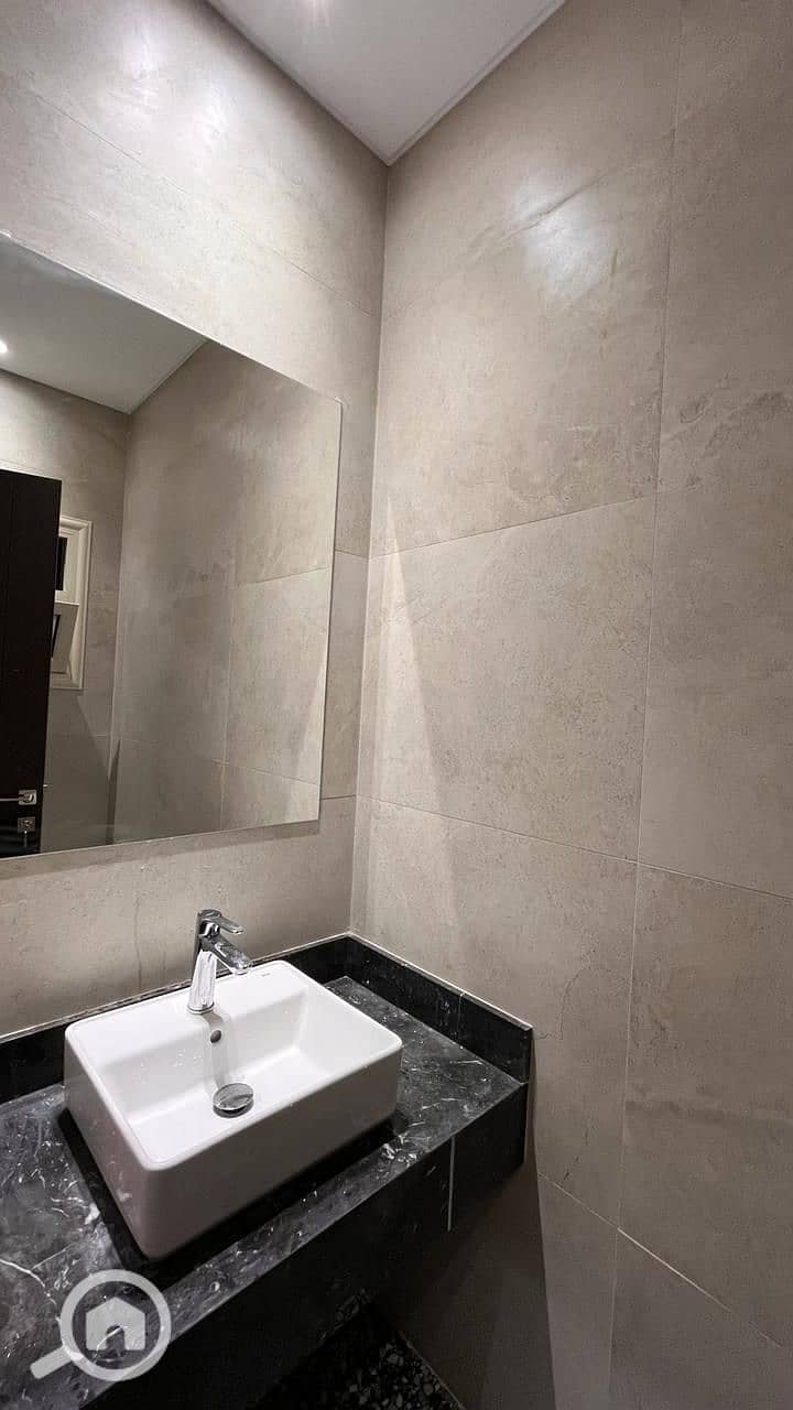 8 IMG-20251110-WA0271. jpg