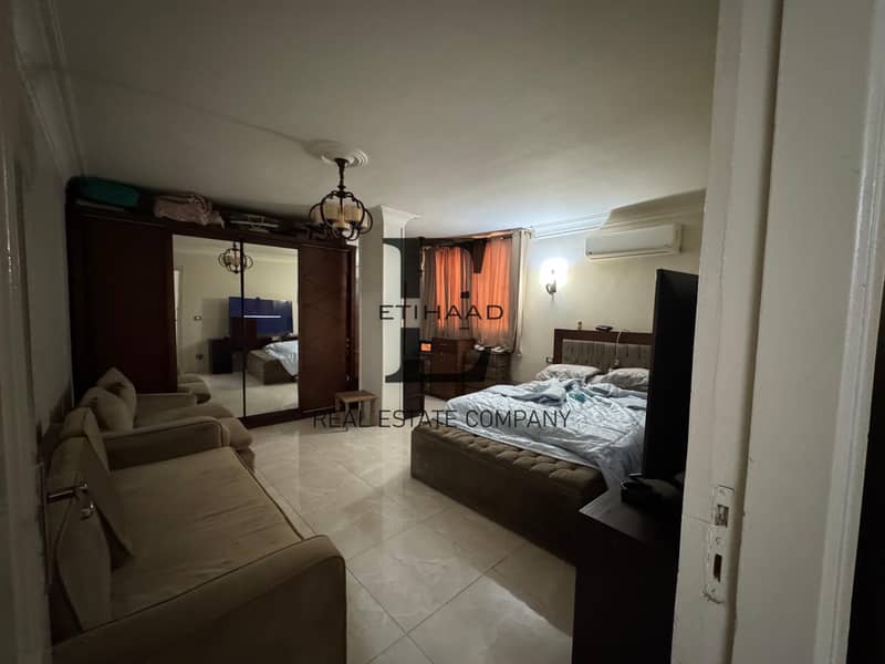 5 0eb55749-5fa2-489a-8794-24e324a8edeb. jpeg