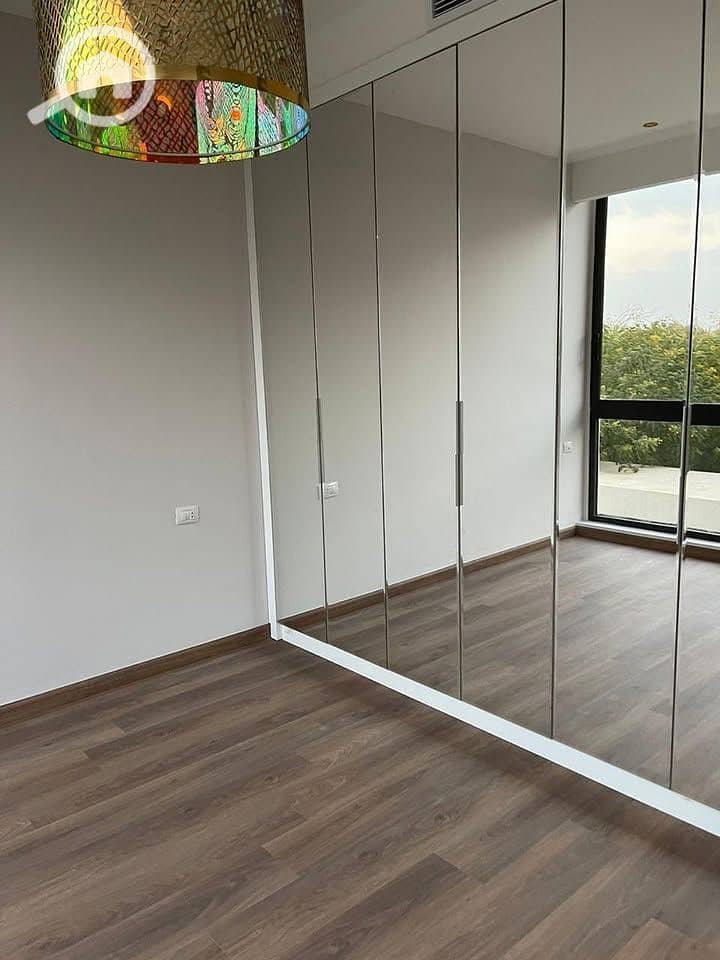 8 ecd30d2b-9e2f-4ded-bce4-507f0d137c54. jpg