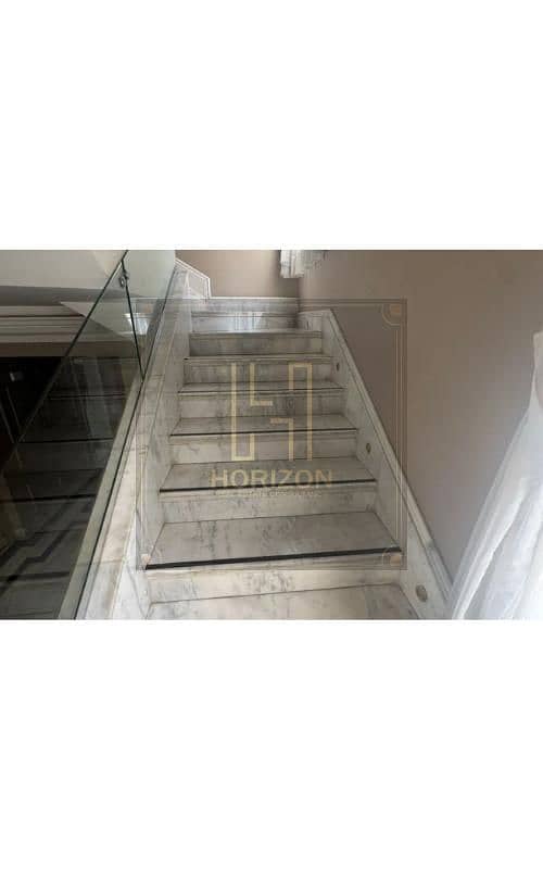 7 8143283-7e457o. jpg