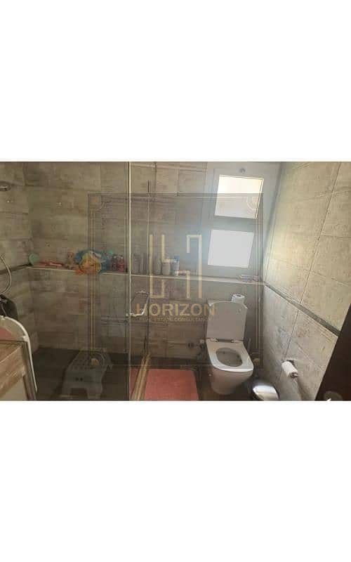 9 8143283-725f2o. jpg