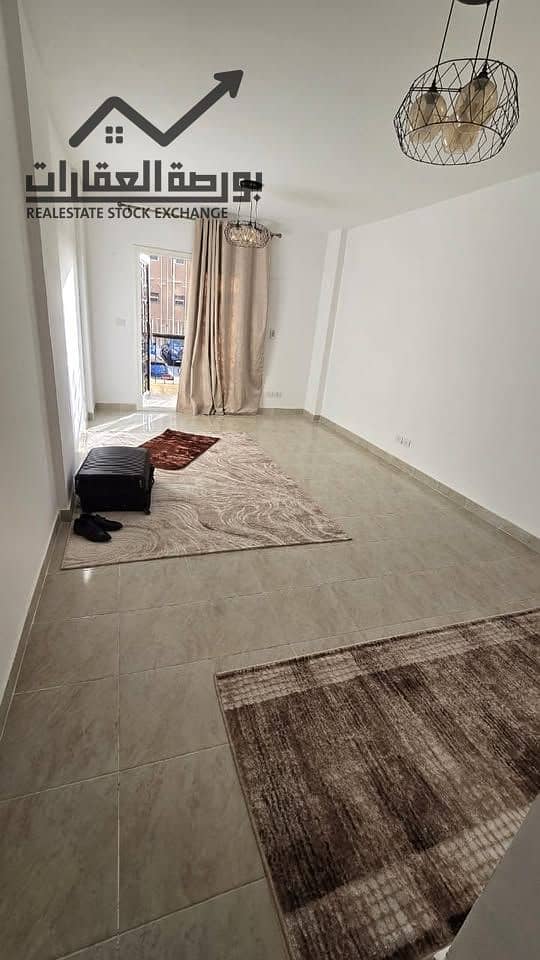 2 3e5bf5de-1695-41f6-9b73-9ac10aedf492. jpg