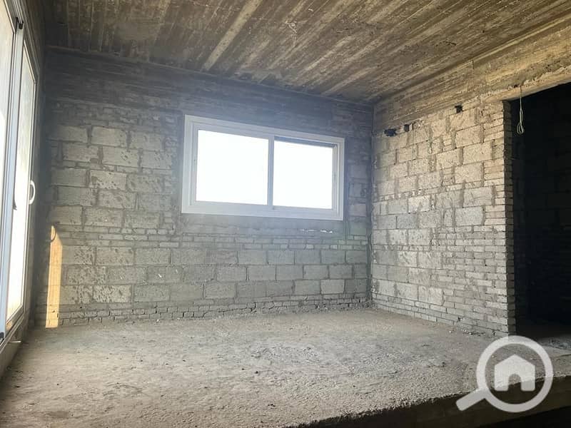 4 0a7511c9-49c0-4161-b1bd-0c016ec9ab08. jpeg