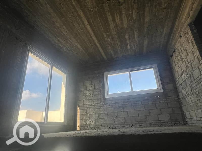 6 9950c0e2-29a3-4be2-99f8-5843d29960b2. jpeg