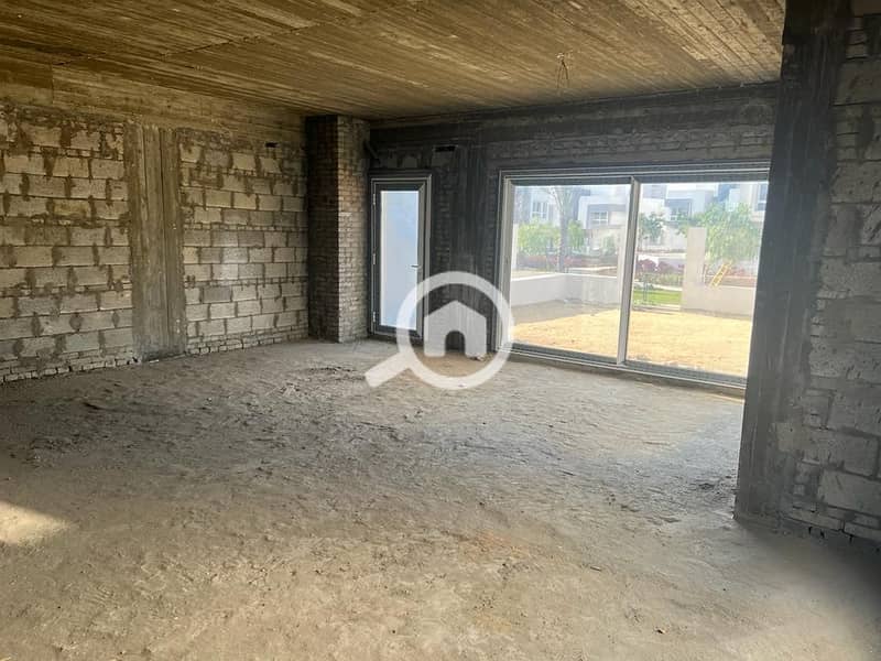 7 a07d329a-38dc-4ef8-bd83-b470836aafbc. jpeg