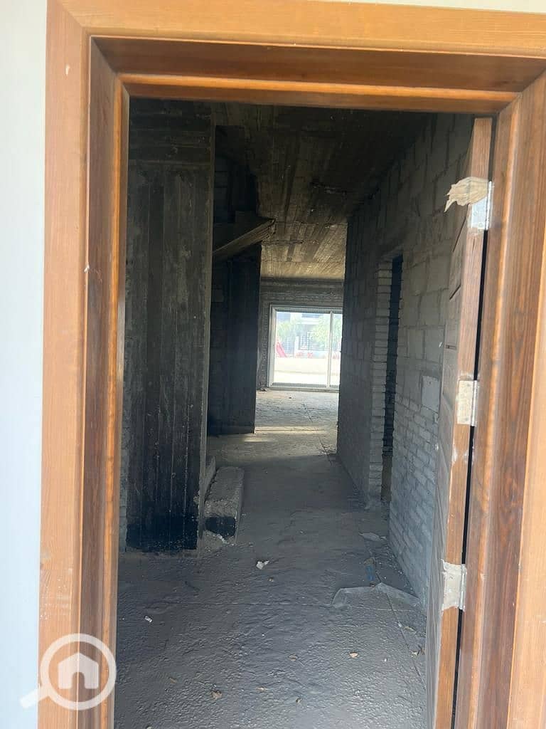 9 dfb7a184-5b8c-48e5-acbd-033ceb62f02c. jpeg