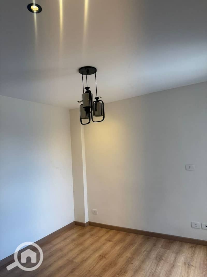 6 WhatsApp Image 2025-11-05 at 1.58. 13 PM. jpeg