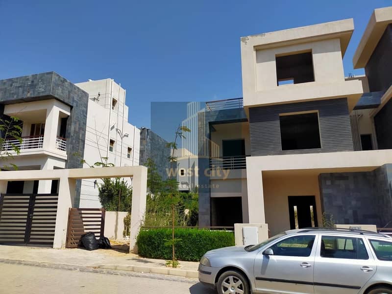 7 WhatsApp Image 2025-11-10 at 7.37. 11 AM(1). jpeg