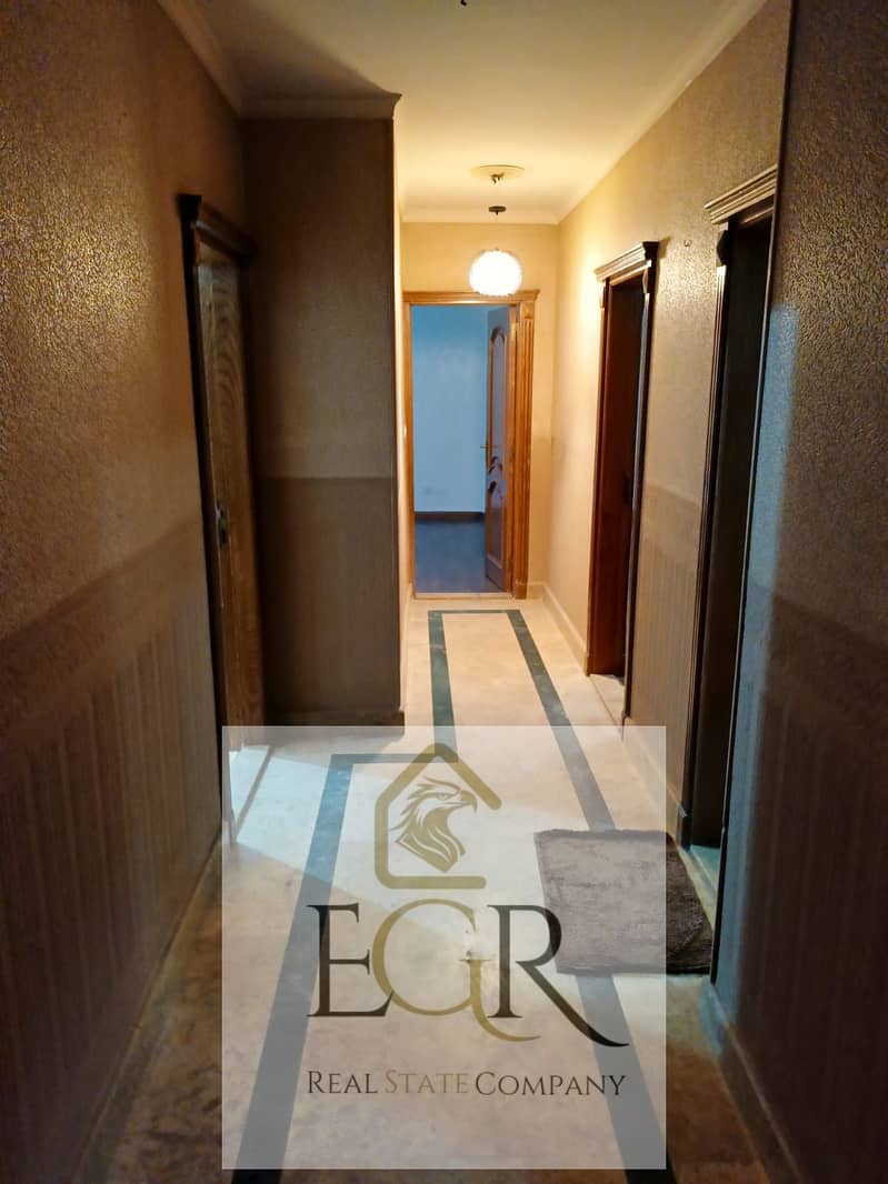 10 f992ac42-0a86-4c28-8093-2edda3dd4320. jpeg