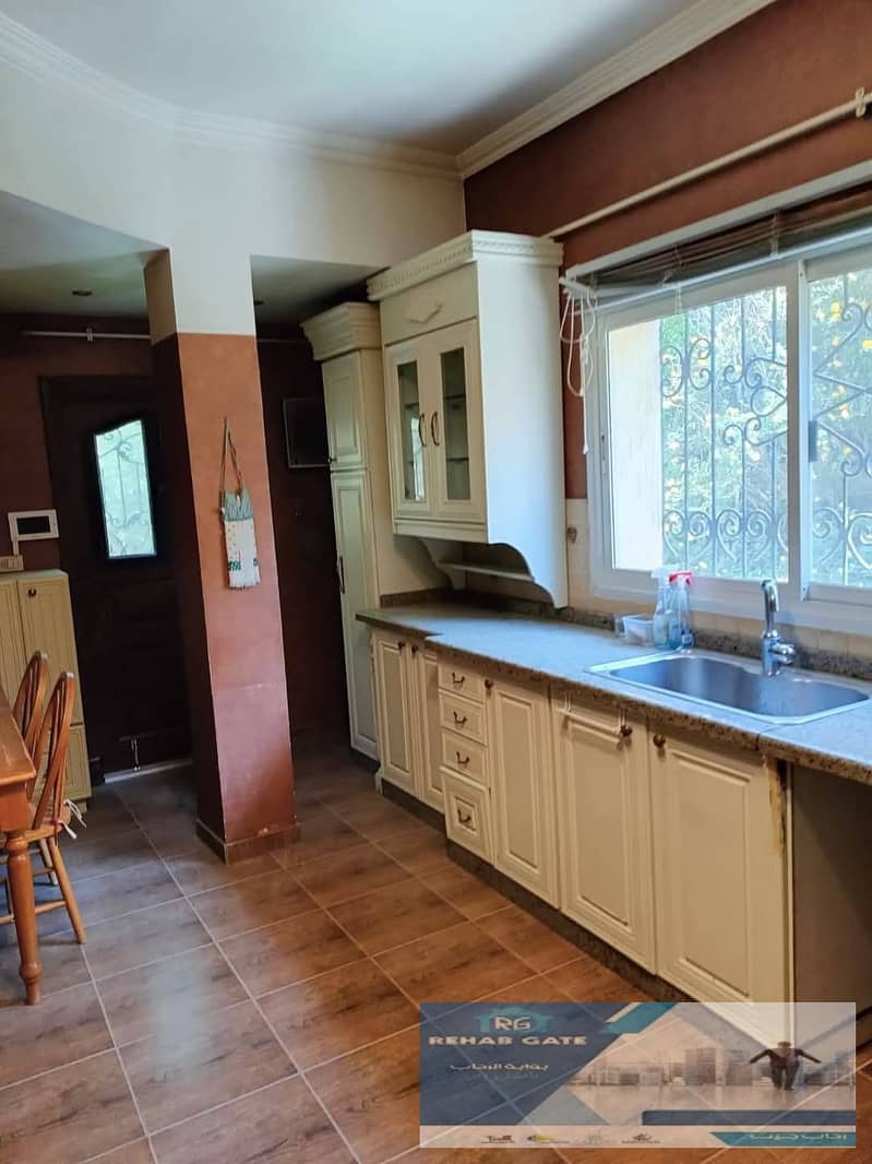 8 6e424d84-bf71-4468-94d0-bebdfe20ca41. jpg