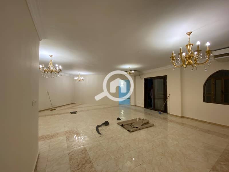 819683bc-d9ec-4142-a11b-ad5e4d3c0802. jpg