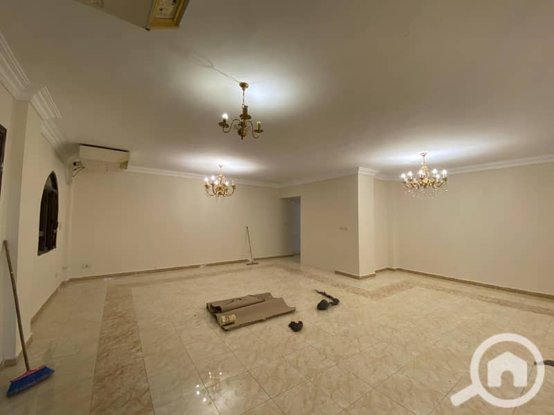 3 661961e9-207e-4f53-9ba0-d4d4857c84ea. jpg