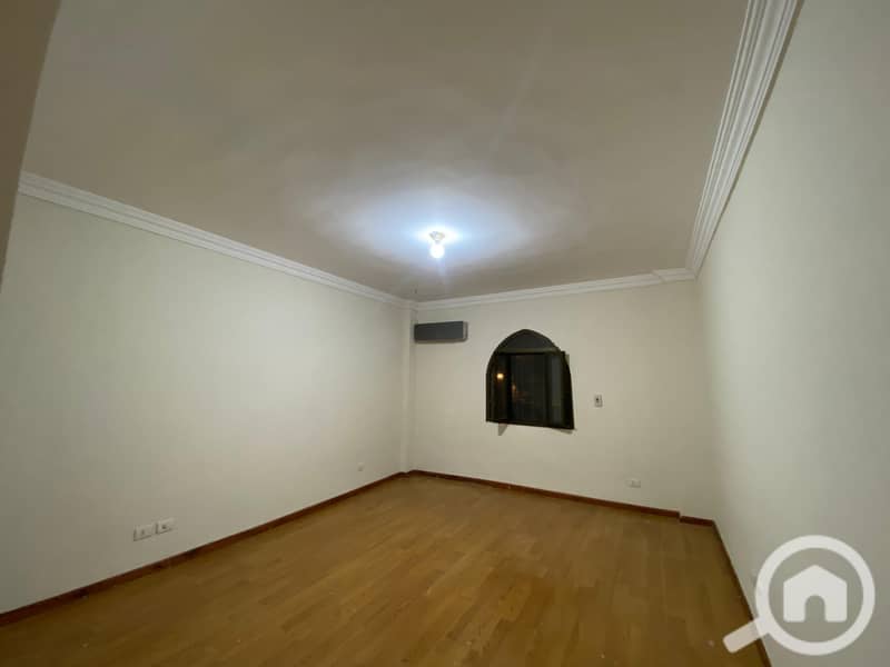 5 280d04f9-0bfe-4e4a-bc2e-9daf4421c309. jpg