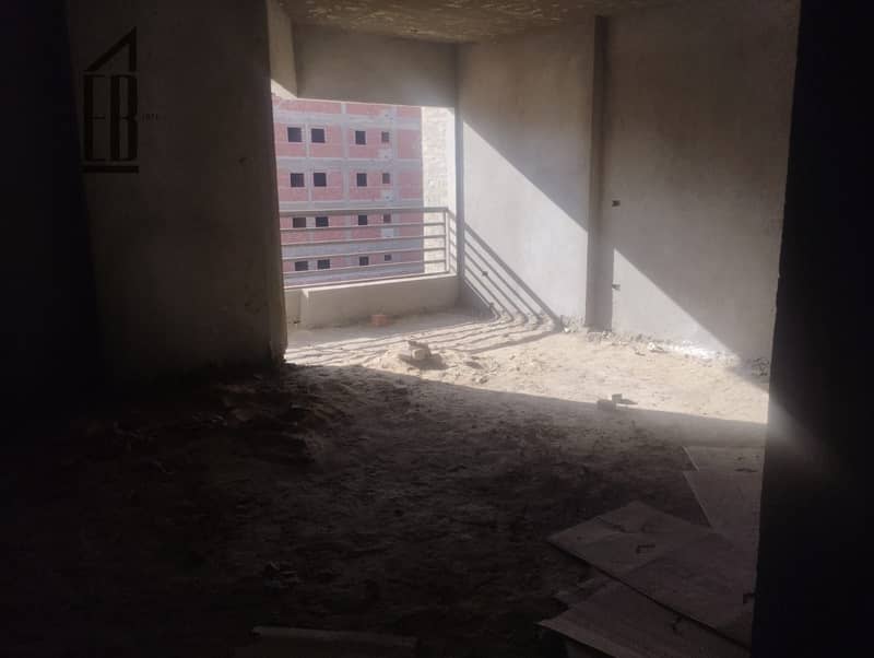 4 327c8703-8eb6-47f8-917a-85f1cc6de798. jpeg