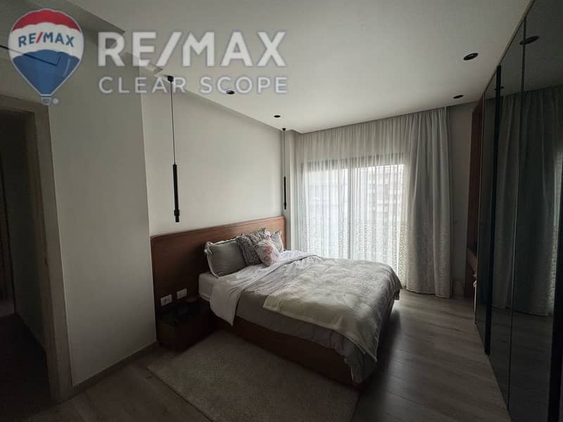 13 bbf47f57-6f09-42c6-bd57-ae038a4d4e90. jpg