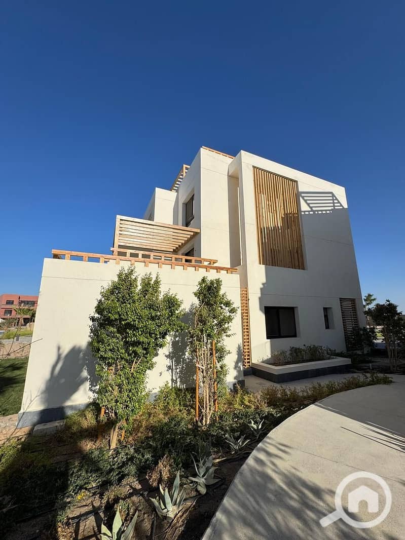 13 WhatsApp Image 2025-11-11 at 12.10. 00 (1). jpeg