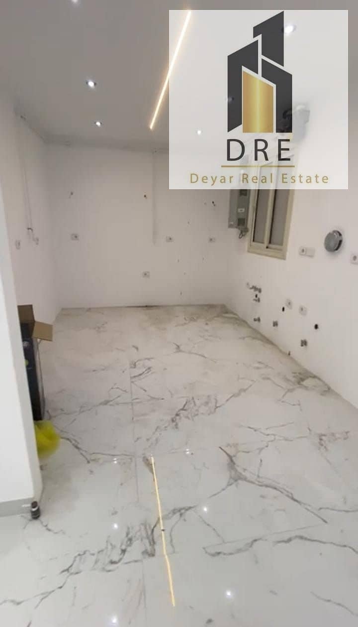 12 2452fa34-de0e-45ab-8d32-5fcead209d48. jpg