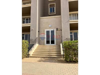 2 Bedroom Flat for Sale in 6th of October, Giza - 0f106dde-0795-4905-9242-deee871ff133. jfif. jpg