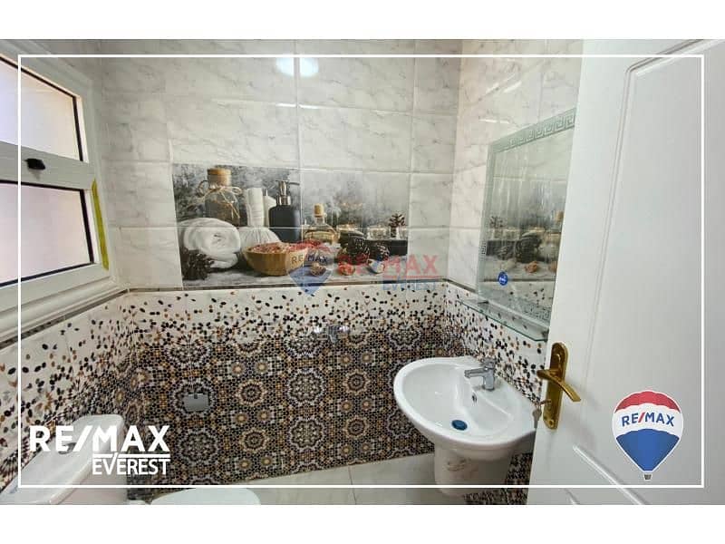 10 132e3a8e-12bc-416b-98c2-373af13809ce. jfif. jpg