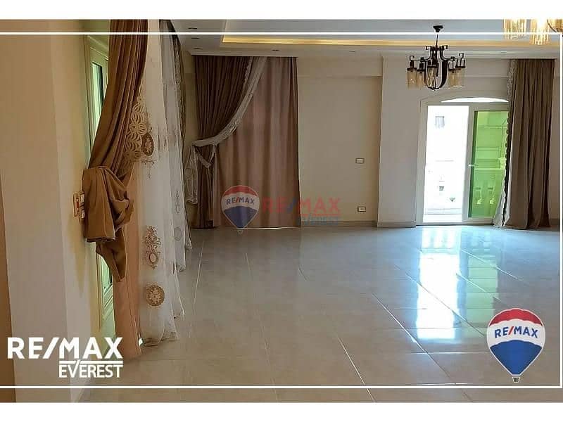 3 8168688-1c2b6o. jpg