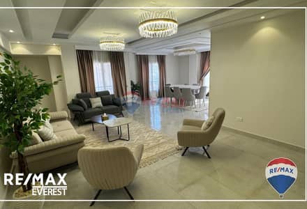 3 Bedroom Apartment for Sale in Sheikh Zayed, Giza - 51e354b4-ccb1-485b-8611-6e9a4405c62e. jpg