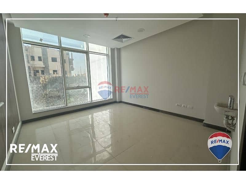 2 950f3200-89dd-4cd9-897f-7b02134f9940. jfif. jpg