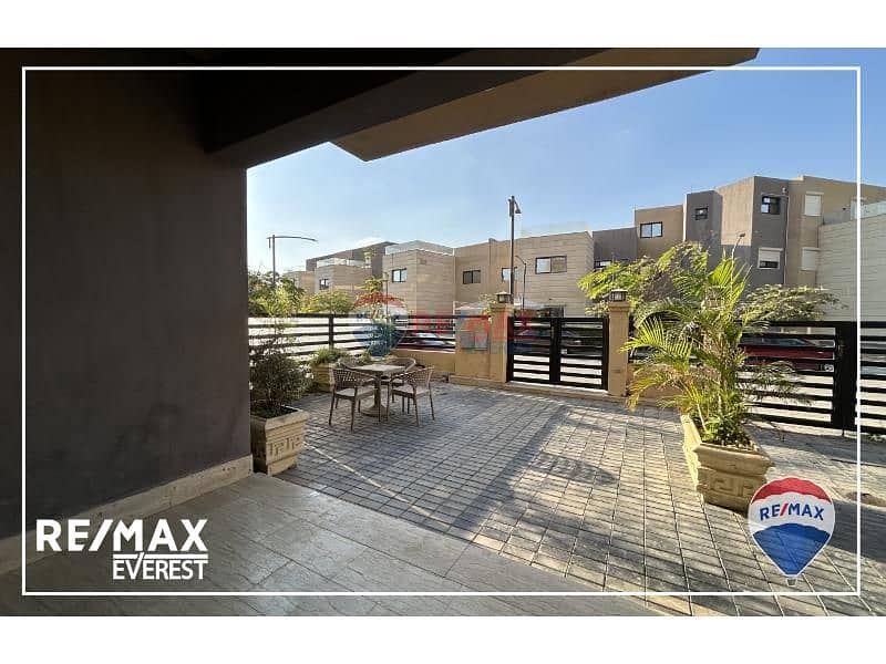 4 db15c7ac-c549-41e1-b7bc-6aa8fe888f3d. jfif. jpg