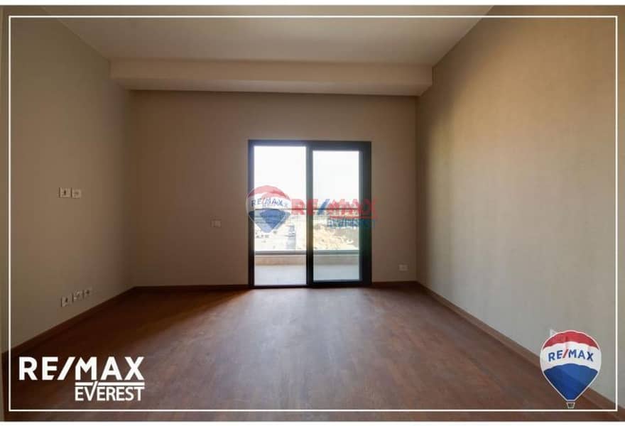 5 5c0b5fd5-cc50-4d41-ba15-d11d42958b80. jpg