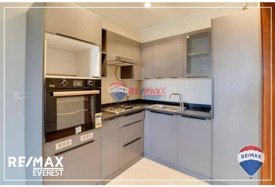 8 3977bfa8-50ff-4564-8545-6646b95b0324. jpg