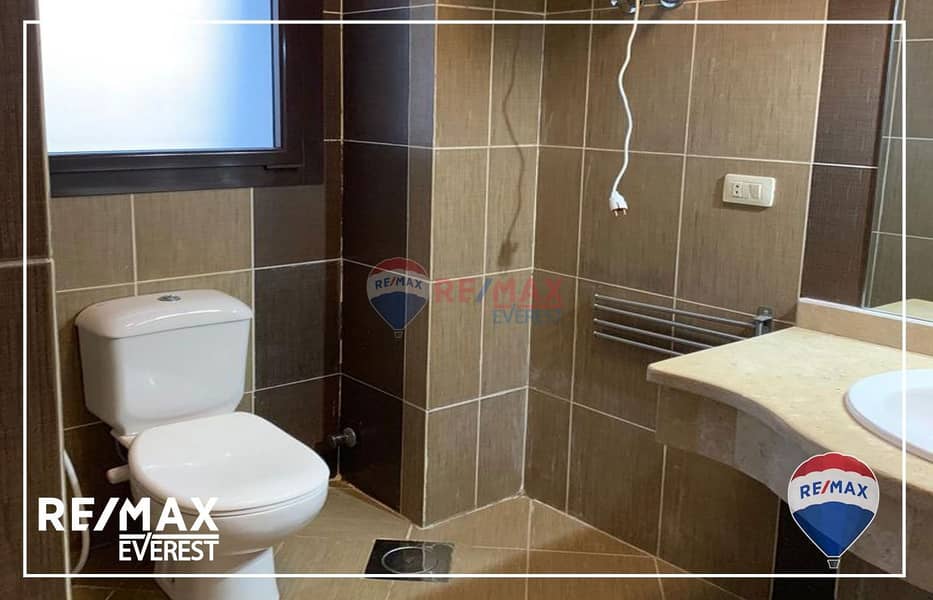 10 WhatsApp Image 2025-10-05 at 12.24. 19 PM. jpeg