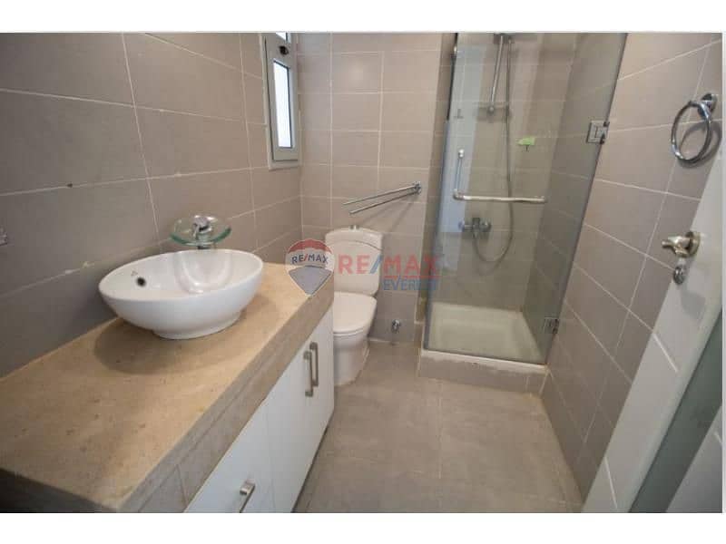 10 e10b0fea-7420-4b15-8ddd-cd0506ce5330. jfif. jpg