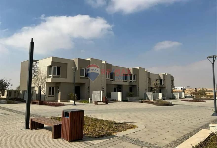 8 b4d553e4a45a426284422a2272dbf861efe53c38. jpg