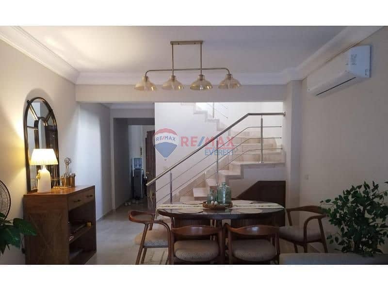 10 b56c01c8-6c98-4980-b57a-26a182caa2a4. jfif. jpg