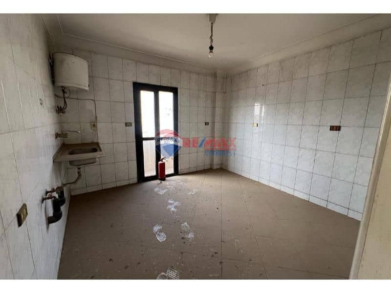 8 6376c1db-662f-4ffa-983b-aa9f60bd44a3. jfif. jpg