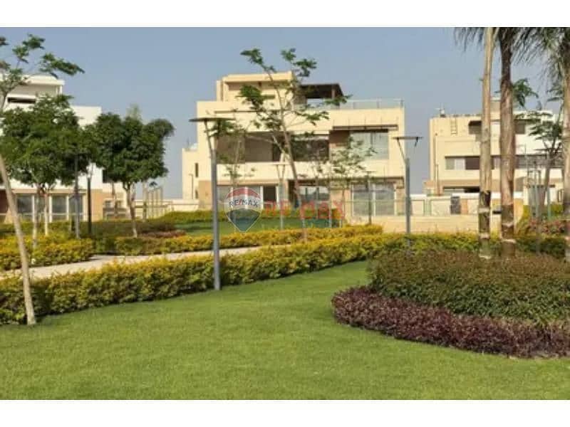 3 7818668-95b7eo. jpg