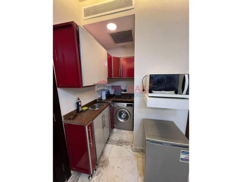 4 25b4ec94-f79a-455d-bf20-330d44cd089a. jfif. jpg