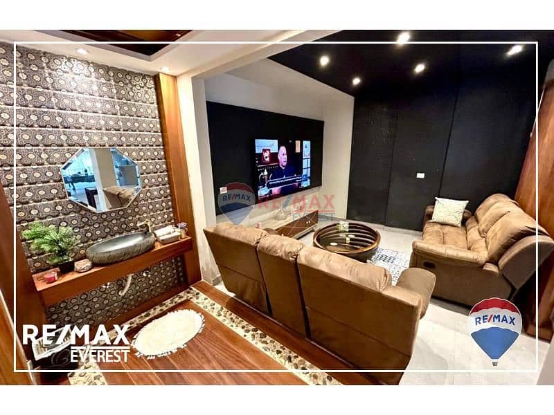 7 e22f2306-c631-40fc-bd0d-60759aaebdb5. jfif. jpg