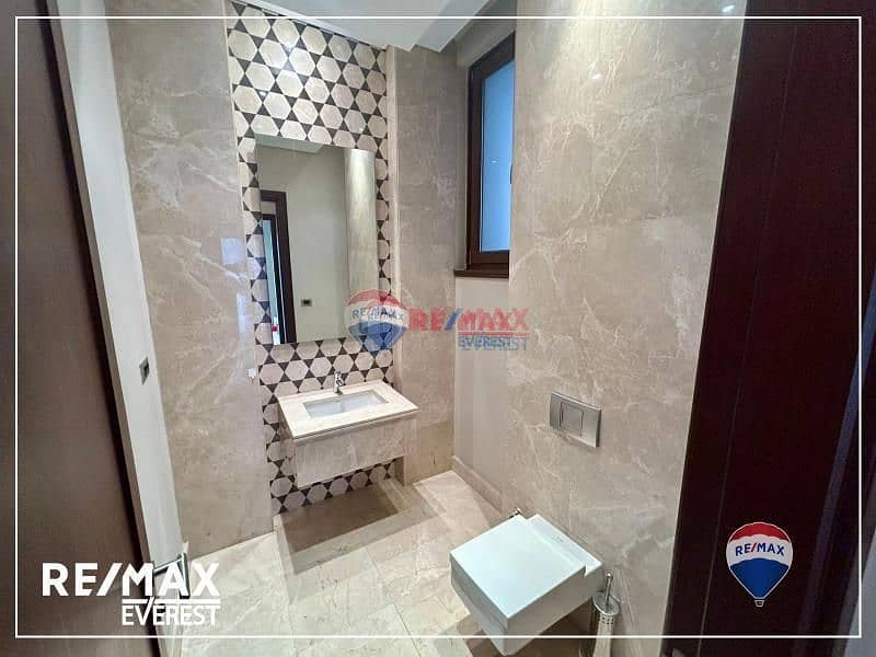 13 f0d3273a-4dce-4284-94ef-1de86a05388e. png