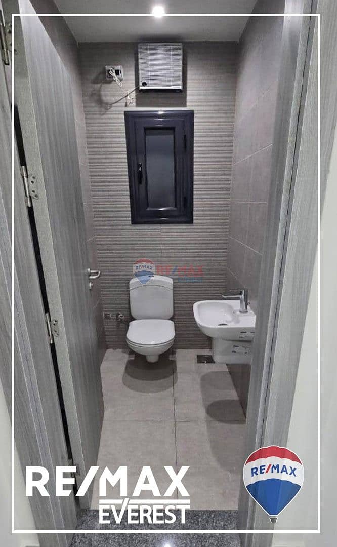 12 WhatsApp Image 2025-03-03 at 1.35. 45 AM (2). jpeg