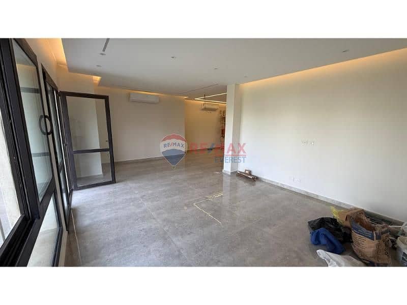 3 81087b1e-4715-4124-9d4b-250a8c44a3e4. jfif. jpg