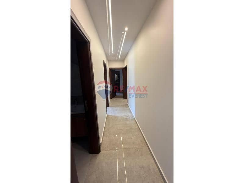 4 f67d8f6c-2a10-4539-8fd6-93b3f75809ba. jfif. jpg